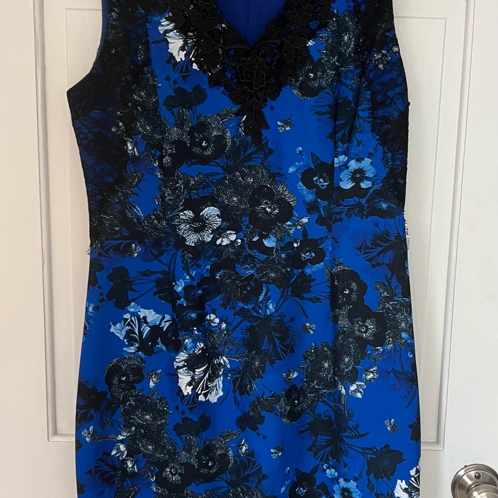 T Tahari Blue and Black Floral Midi Dress